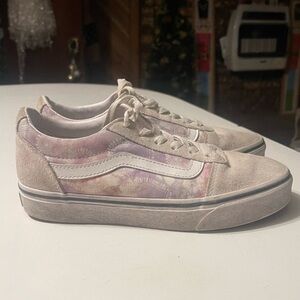 Vans Ward Low Top Women’s 6.5 Suede Heart Tie Dye Skater Shoes
